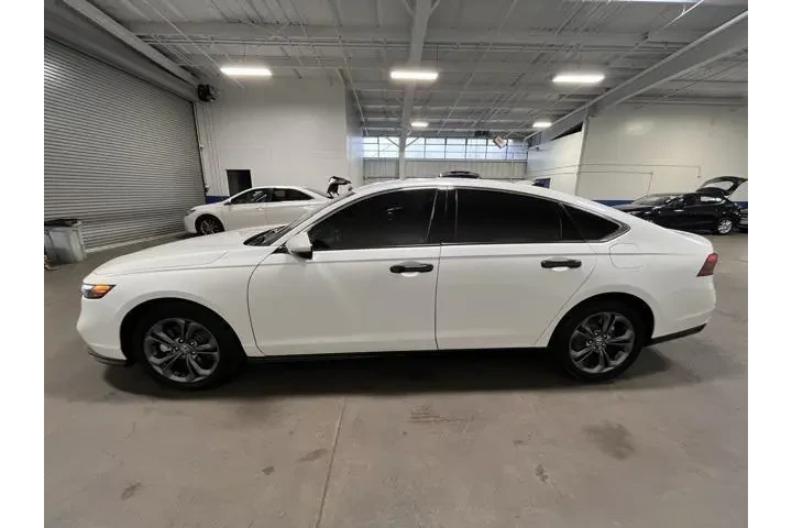 $28912 : Honda Accord Hybrid 2024 EX- image 6