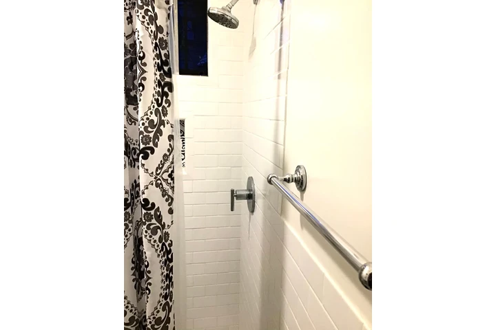 $1100 : RENTO CUARTO /BAÑO PRIVADO image 5