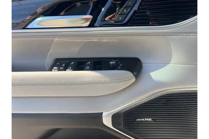 $34983 : Jeep Wagoneer 2022 4x4 Serie image 10