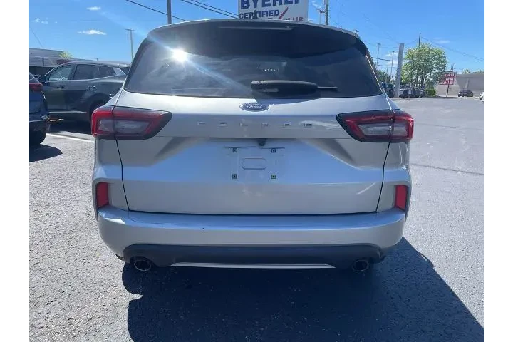 $22075 : Ford Escape 2023 ST-Line 4dr image 9