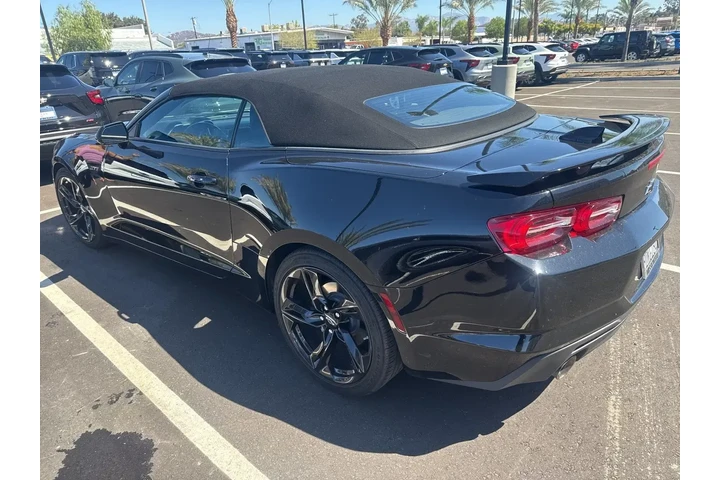 $39200 : Chevrolet Camaro 2023 LT1 2d image 8