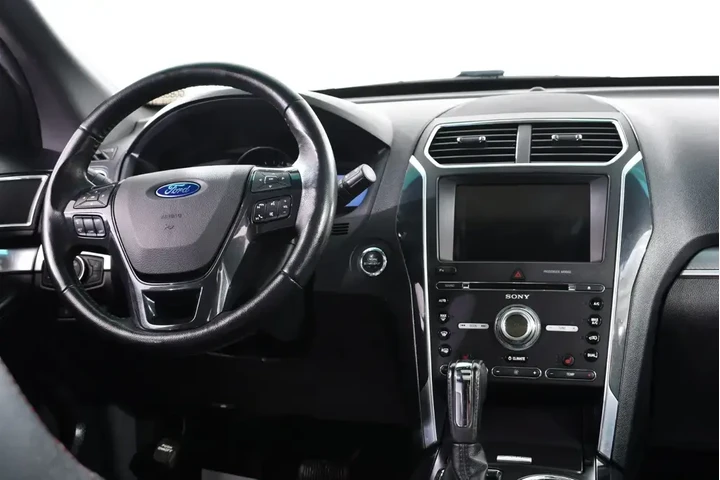 $12955 : Ford Explorer 2016 AWD Sport image 8