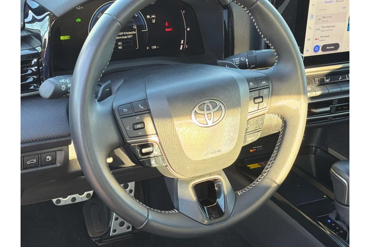 $31875 : Toyota Camry 2025 SE 4dr Sed image 9