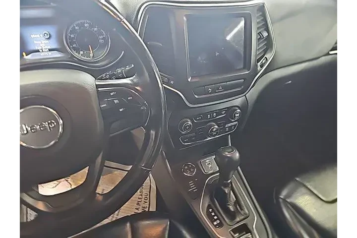 $20749 : Jeep Cherokee 2020 4x4 Trail image 9