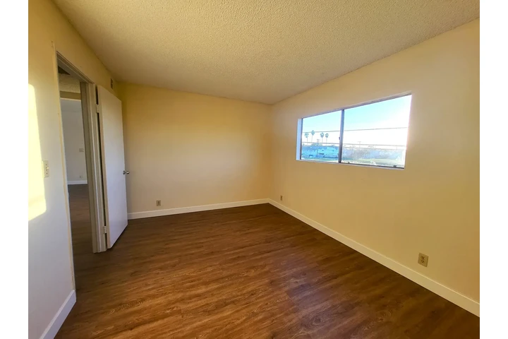 $1000 : LAKEWOOD, 1 dormitorio, 1 ba image 2