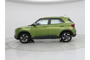 $17998 : Hyundai VENUE 2023 SEL 4dr C thumbnail