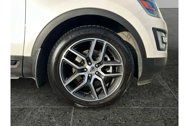 $16988 : Ford Explorer 2017 AWD Sport image 7