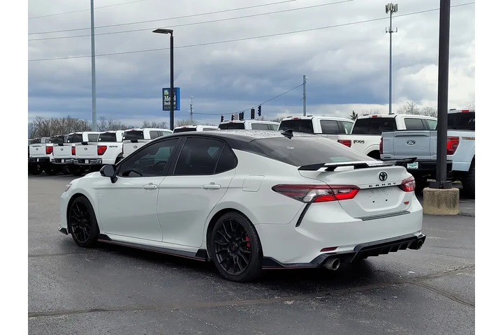 $26998 : Toyota Camry 2021 TRD 4dr Se image 6