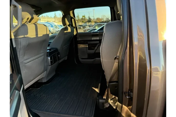 $23500 : Ford F-150 2016 4x4 XLT 4dr image 5