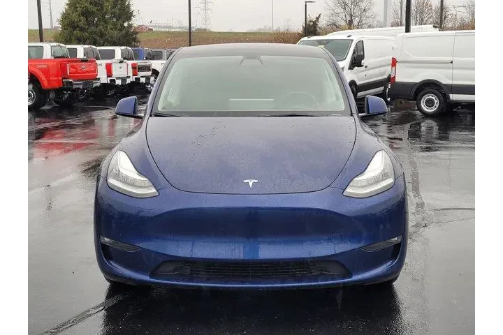 $30397 : Tesla Model Y 2022 AWD Long image 8