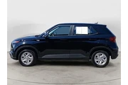 $16489 : Hyundai VENUE 2024 SE 4dr Cr thumbnail