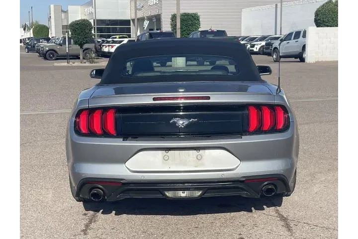 $21840 : Ford Mustang 2022 EcoBoost 2 image 5