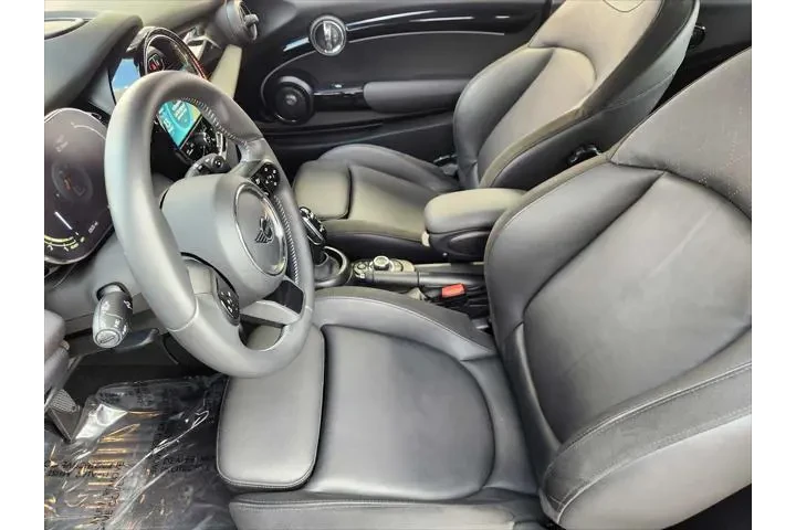 $29991 : MINI Convertible 2023 Cooper image 9