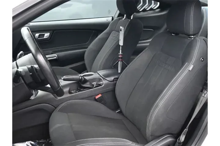 $30849 : Ford Mustang 2020 GT 2dr Fas image 6