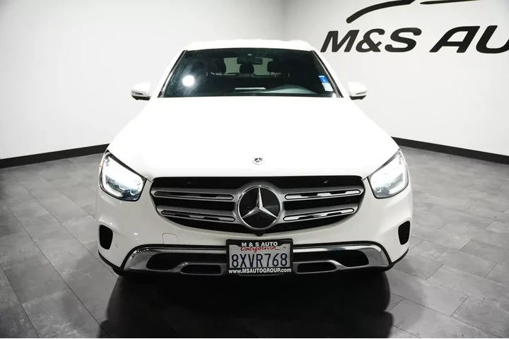 $16568 : 2021 GLC 300 image 8