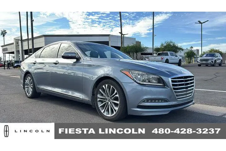 $11558 : Hyundai Genesis 2016 3.8L 4d image 1