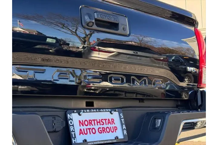 $26895 : Toyota Tacoma 2017 4x4 TRD O image 7