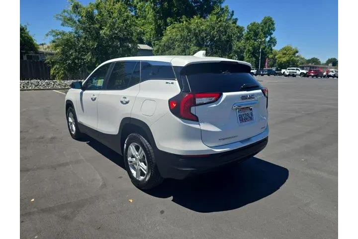 $20995 : GMC Terrain 2022 AWD SLE 4dr image 5