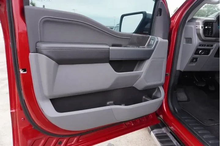 $39988 : Ford F-150 2024 4x2 XLT 4dr image 8