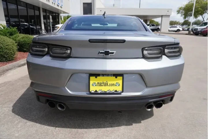 $33988 : Chevrolet Camaro 2023 LT1 2d image 5