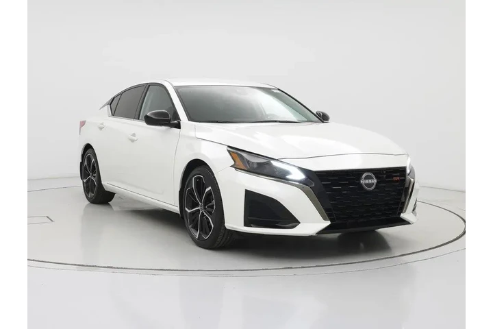$21998 : Nissan Altima 2023 2.5 SR 4d image 1