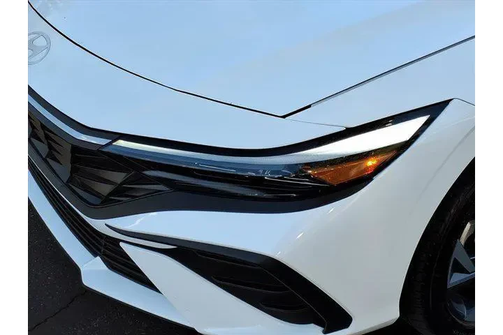 $20895 : Hyundai ELANTRA 2025 SEL Spo image 8