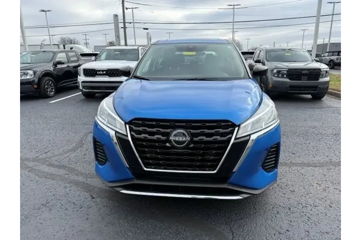 $17996 : Nissan Kicks 2024 S 4dr Cros image 3