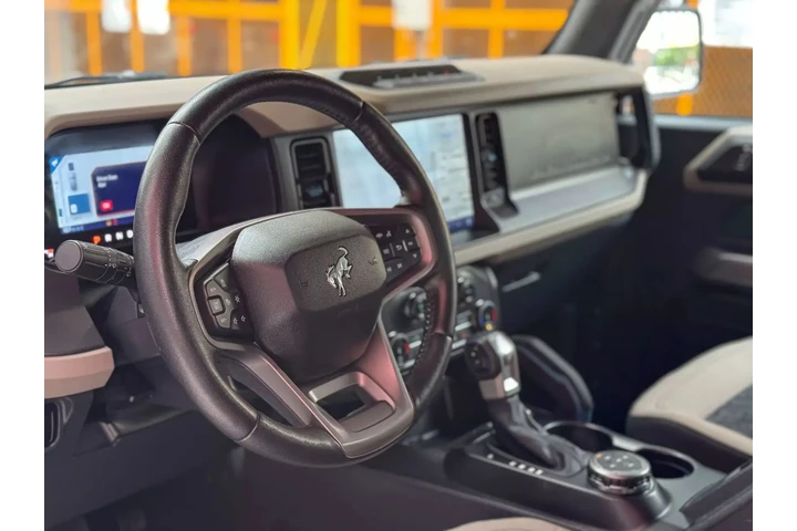 $34990 : 2022 FORD BRONCO image 9
