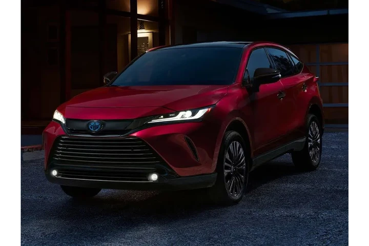 $33995 : Toyota Venza 2023 AWD XLE 4d image 1