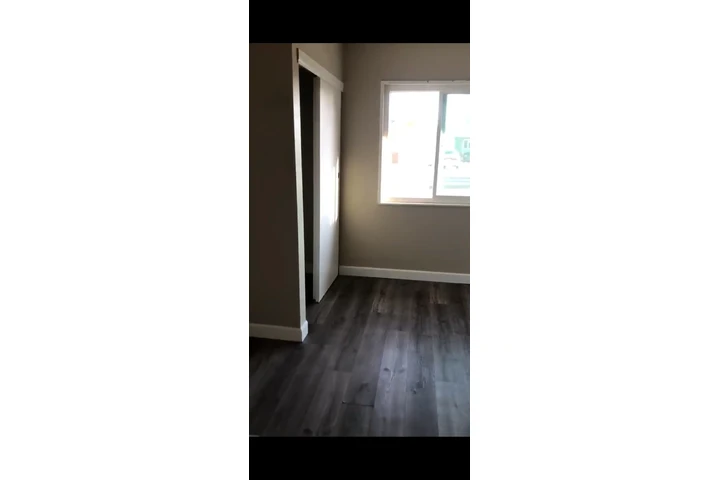 $950 : Se renta cuarto image 2