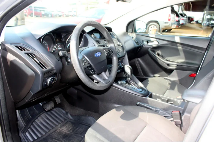 $5995 : 2015 Focus 4dr Sdn SE image 4