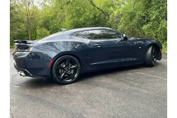 $25997 : 2016 Camaro SS image 9