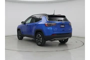 $23998 : Jeep Compass 2023 4x4 Limite thumbnail