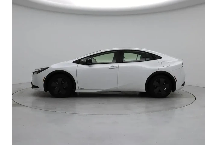 $29998 : Toyota Prius 2025 AWD LE 4dr image 3