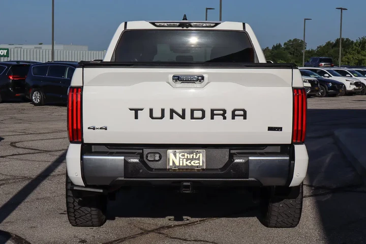 $55888 : 2024 Tundra 4WD Limited Hybrid image 5