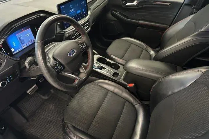 $23632 : Ford Escape 2023 AWD ST-Line image 10