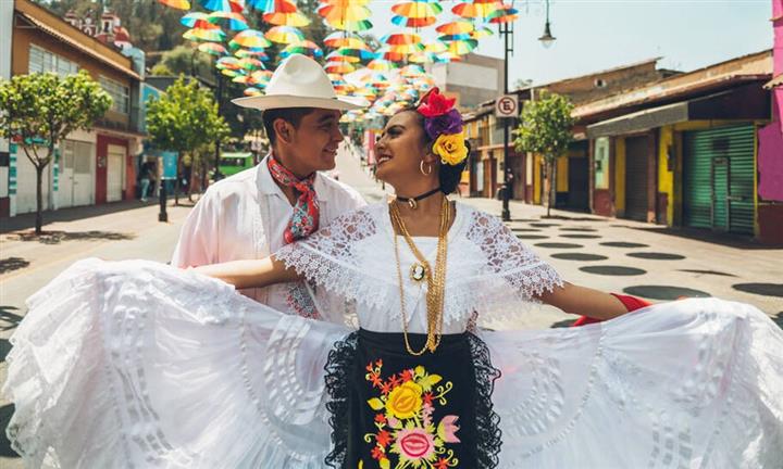 MI LINDO FOLKLOR image 1