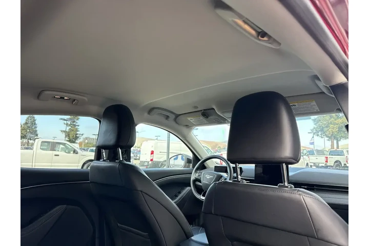 $27950 : Ford Mustang Mach-E 2024 Sel image 8