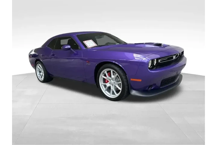 $39966 : Dodge Challenger 2023 R/T 2d image 2