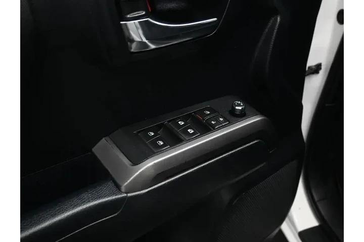 $27500 : Toyota Tacoma 2018 4x4 TRD S image 8