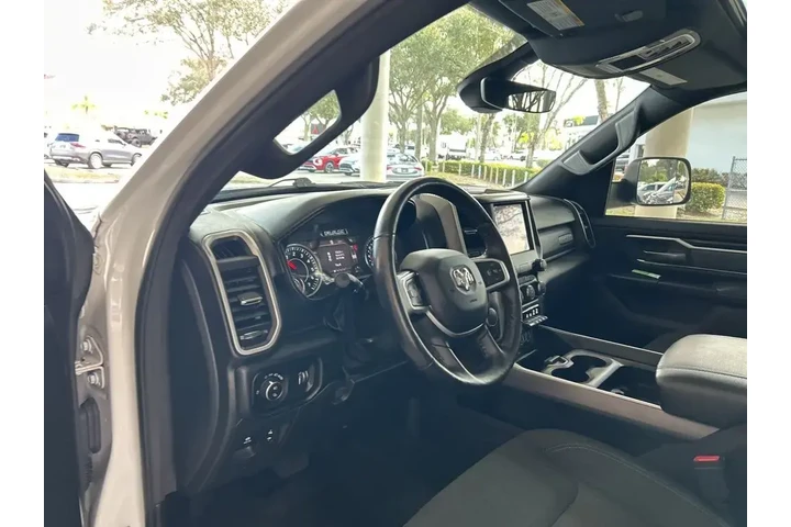 $26402 : Ram 1500 2020 4x4 Lone Star image 6