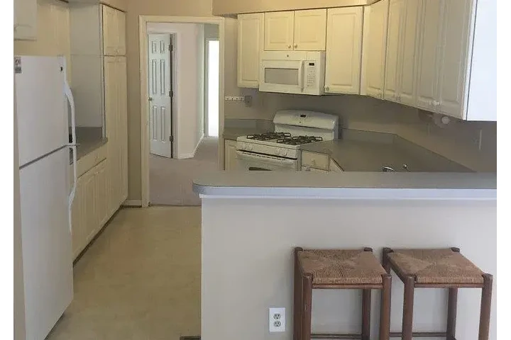 $1600 : HOUSE FOR RENT IN VIRGINIA B image 3