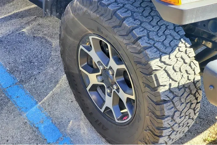 $35499 : Jeep Wrangler Unlimited 2020 image 4