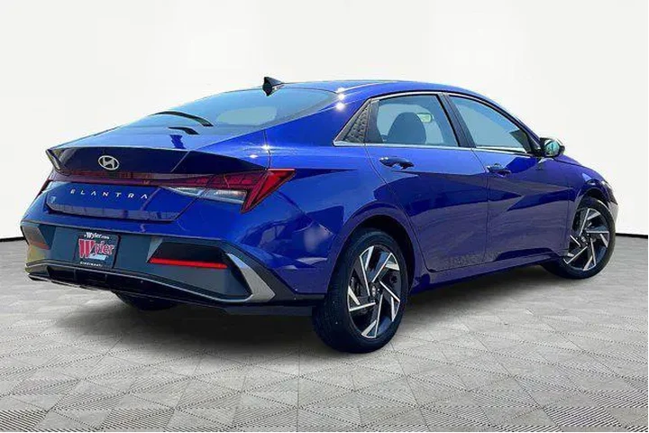 $22570 : Hyundai ELANTRA 2025 SEL Con image 6