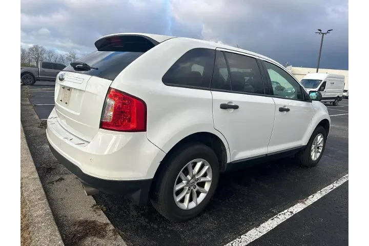 $8000 : Ford Edge 2014 SE 4dr Crosso image 3