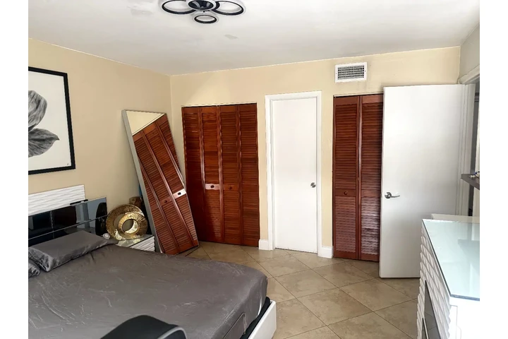 $1950 : Apto 2x2 image 3