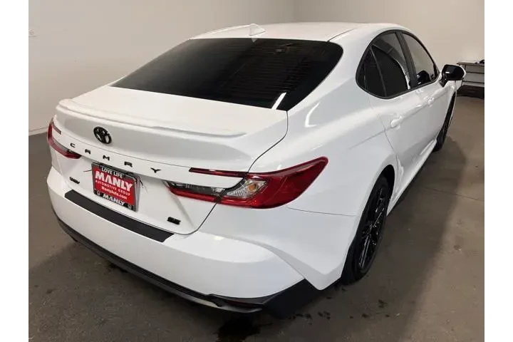 $29571 : Toyota Camry 2025 SE 4dr Sed image 3