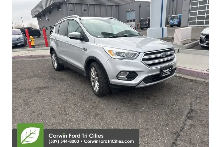 $12989 : Ford Escape 2017 AWD Titaniu image 1