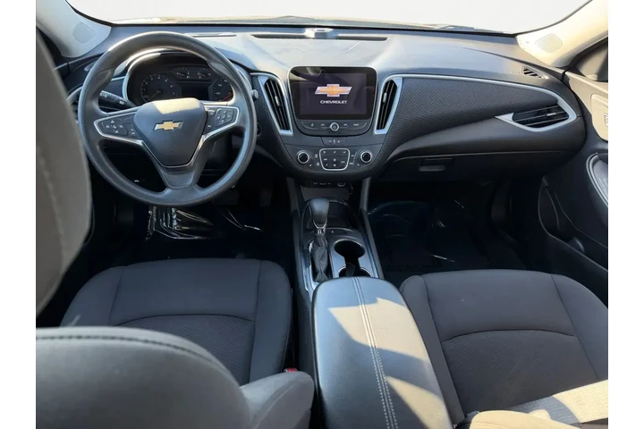 $17513 : Chevrolet Malibu 2023 LT 4dr image 10