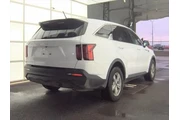 $21193 : Kia Sorento 2023 LX 4dr SUV thumbnail